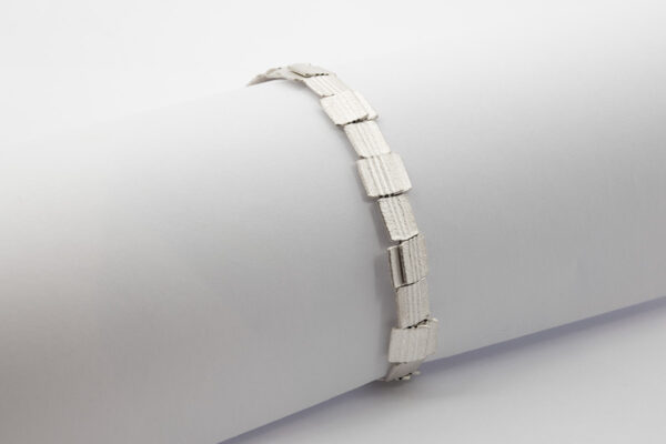 Armschmuck