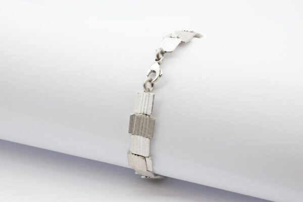 Armschmuck