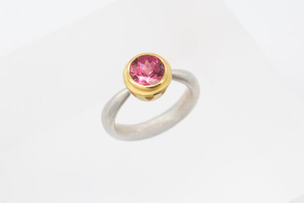 Pinker Turmalinring in Silber und Gold